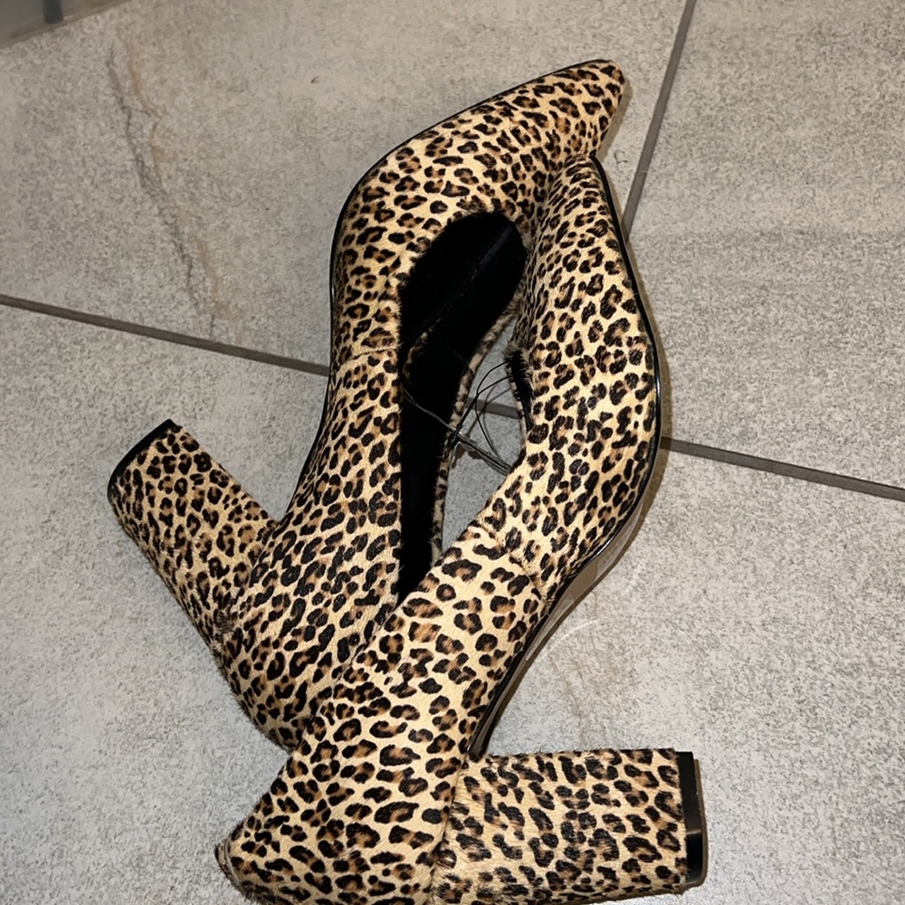 Express Cheetah Print Block Heels Size W8 - image 3